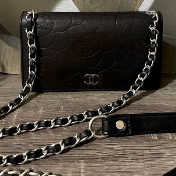 🖤⛓️Chanel Camellia Black Wallet on a Chain with Silver Tone Hardware WOC Revamp - Picture 2 of 10